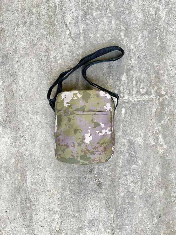 Компактна чоловіча сумка-барсетка камуфляжна, фото 1