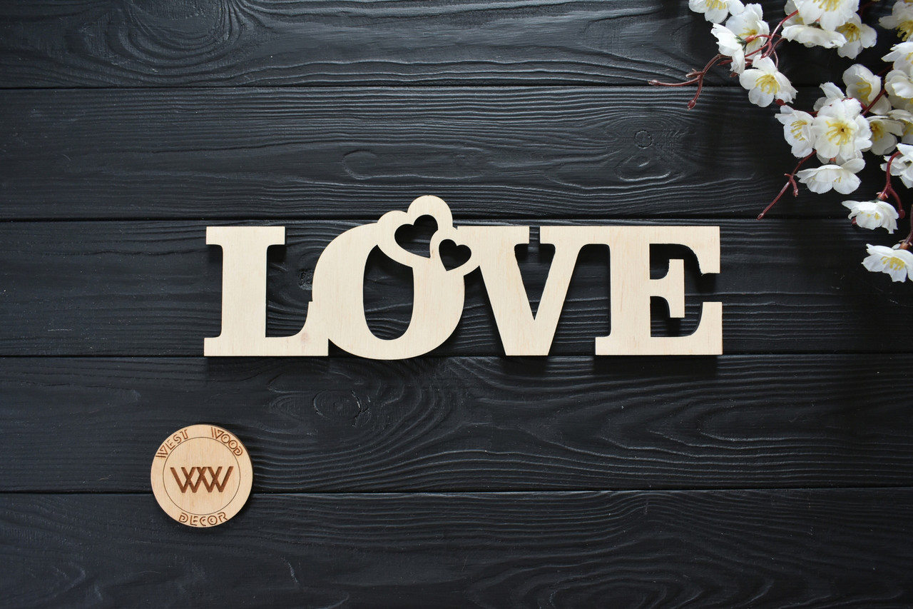 Слово Love із фанери для весільної фотосесії, фото 1