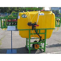 Обприскувач на 300 літрів навісний