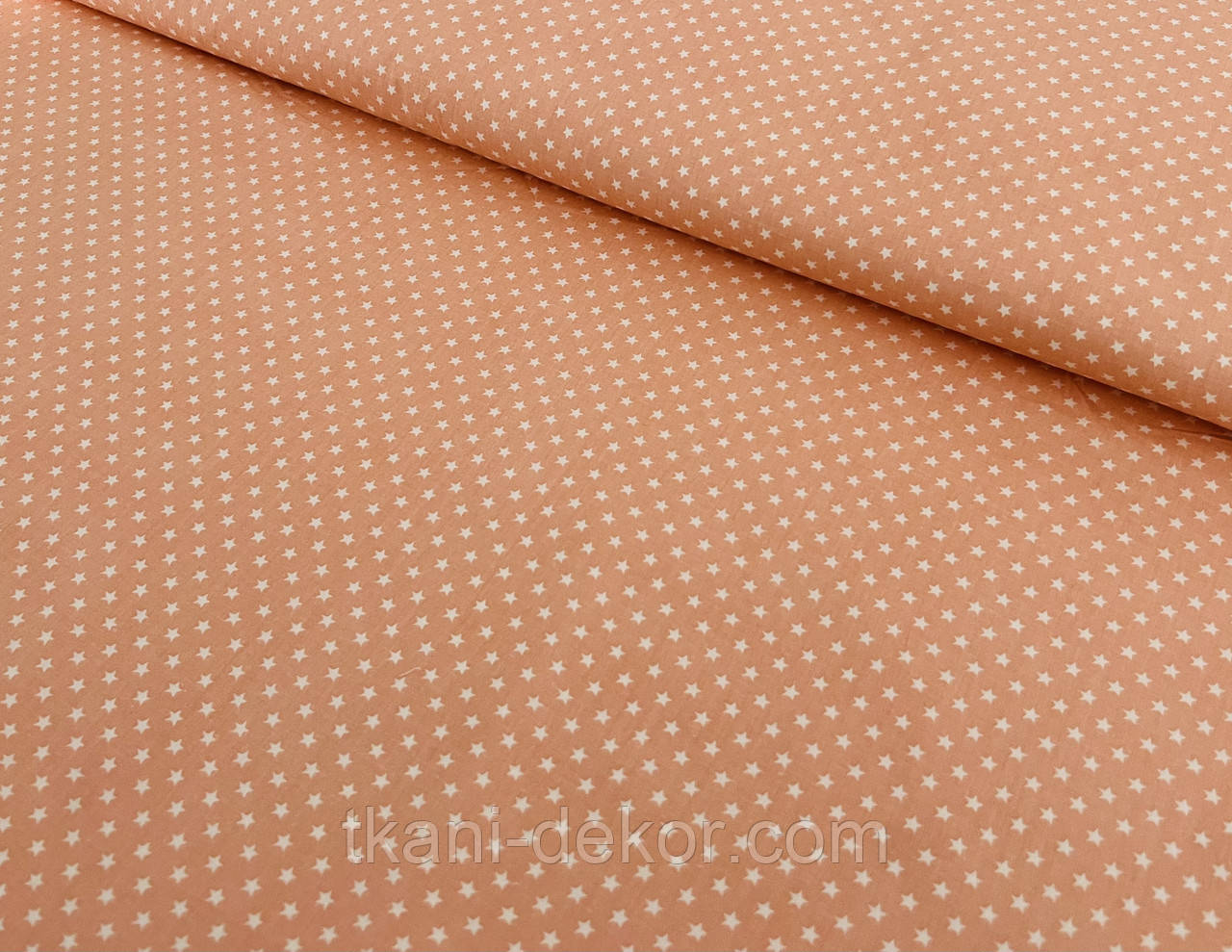 Сатин (бавовна) дрібні зірочки на персику, ширина 160 см, щільність 120 г/м2, фото 1