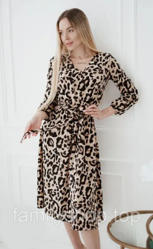Довгий леопардове плаття з софта вільне демісезонне великого розміру 50/52