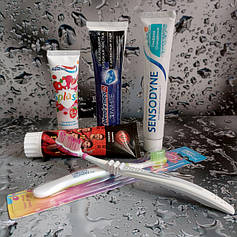 Зубні щітки і пасти