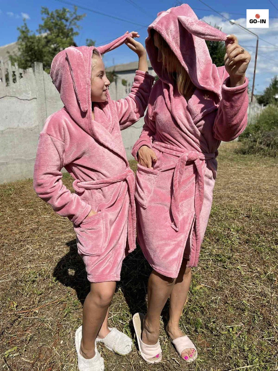 Халат жіночий махровий рожевий з капюшоном вельсофт р.38-48