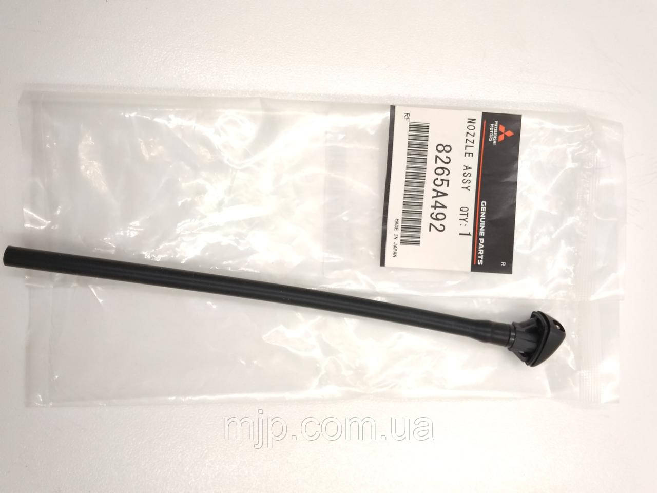 Оригінальна форсунка омивача лобового скла права 8265A492., фото 1