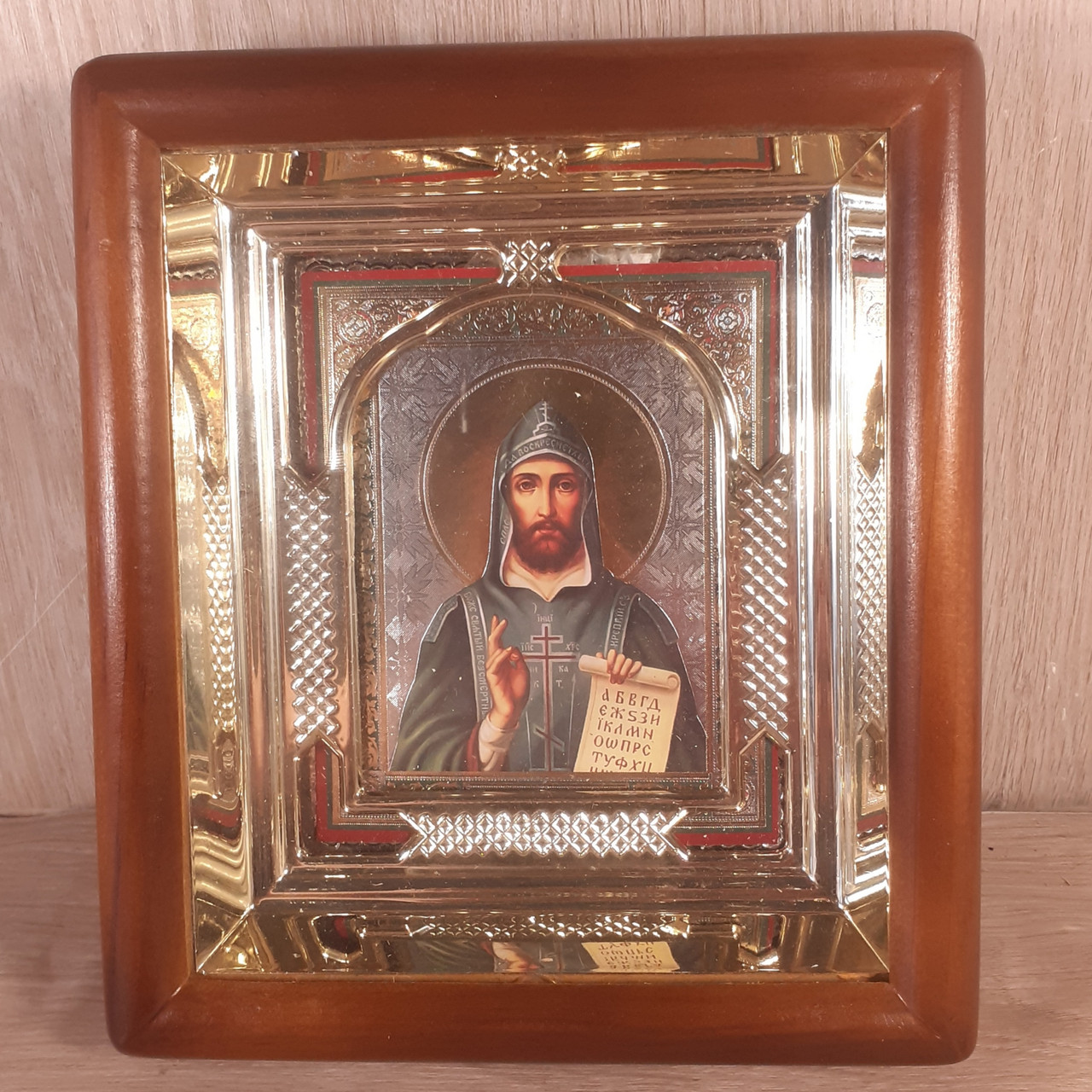 Ікона Кирила свята рівнопостільна, лік 10х12 см, у світлому прямому дерев'яному кіоті з арковим багетом