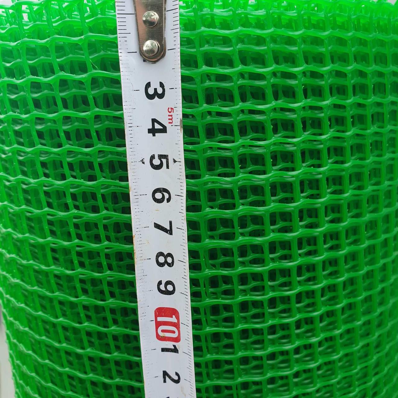Пластикова сітка 12*12 мм (для курчат старше)