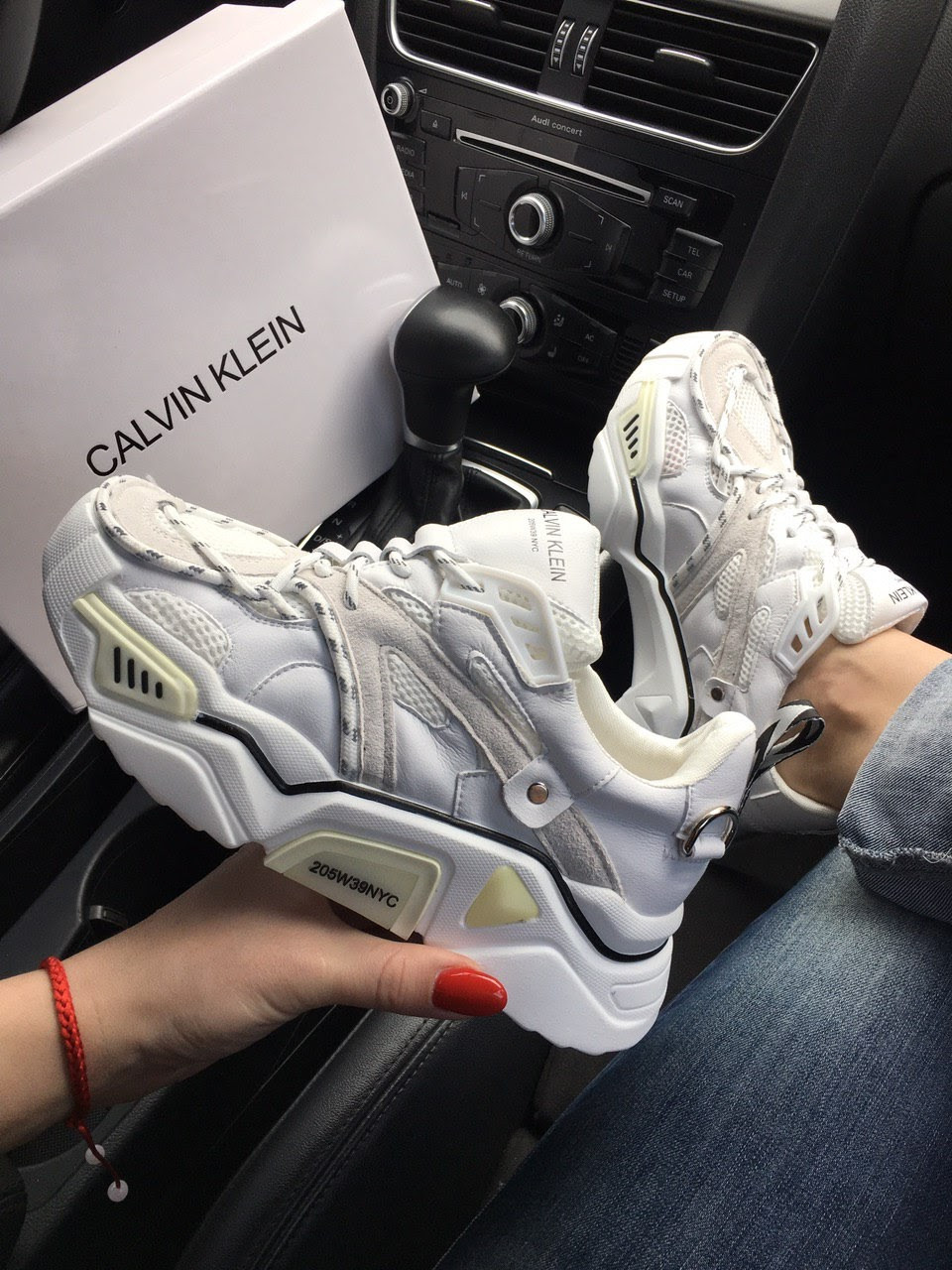 Жіночі кросівки Calvin Klein White Strike 205 Leather 205W39NYC, фото 1