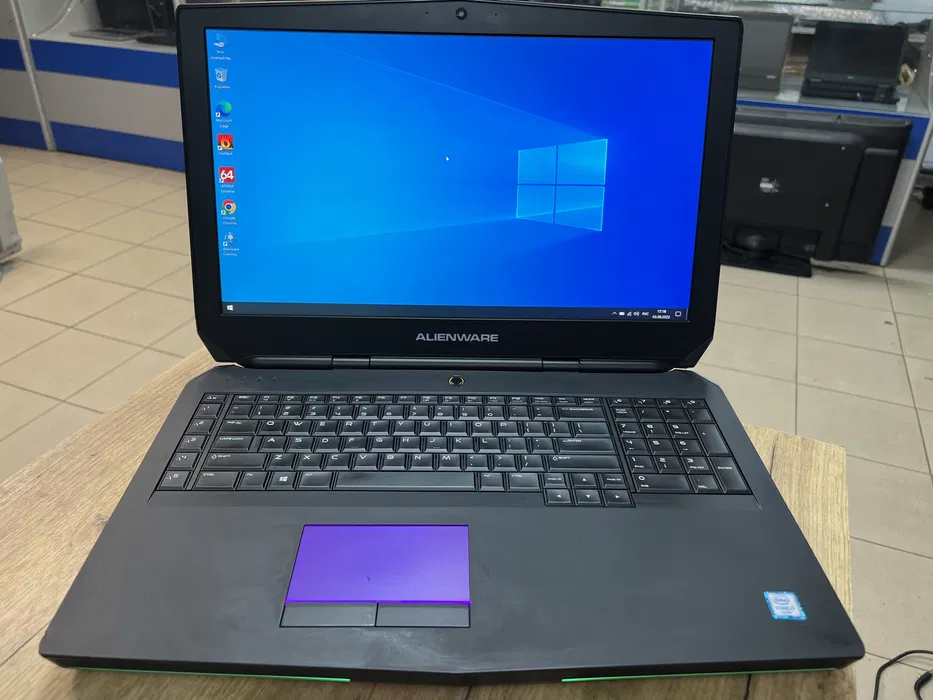 Ноутбук Dell Alienware 17R3 17.3" 4K i7 6700HQ/16gb/128SSD+1Tb/GTX 970m-3gb