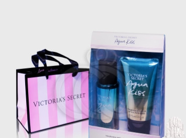 ПОДАРУНКОВИЙ ПАРФУМОВАНИЙ НАБІР VICTORIA`S SECRET AQUA KISS ЛОСЬОН ТА СПРЕЙ ДЛЯ ТІЛА 2*75 МЛ