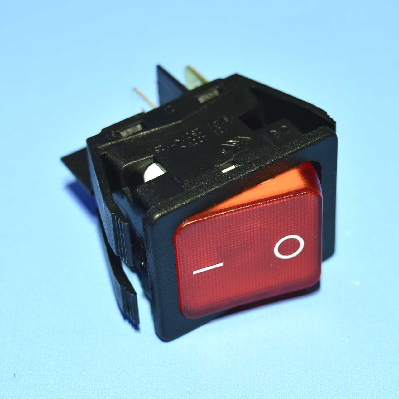 Вимикач 220В AE-C6053ALNAE (IRS201) червон. 2-групи ON-OFF, Arcolectric, фото 1