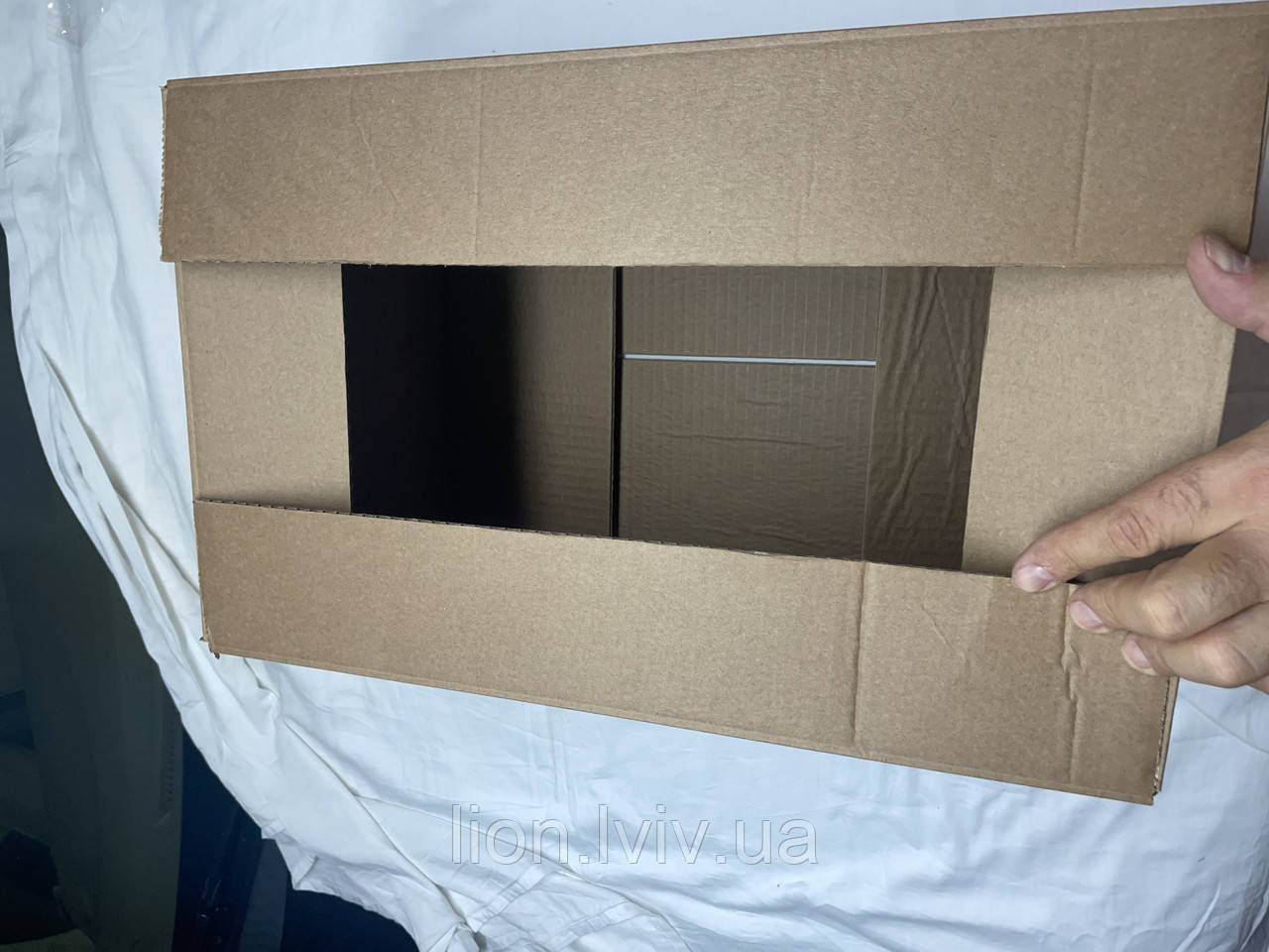 Гофротара ящик папровий для яблук 47*30*28 см