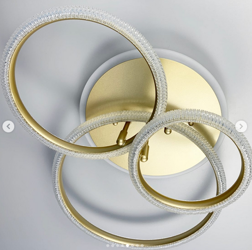 Люстра світлодіодна  на 3 кільця у золотистому корпусі з акрилом, що імітує фактурний кришталь, фото 1