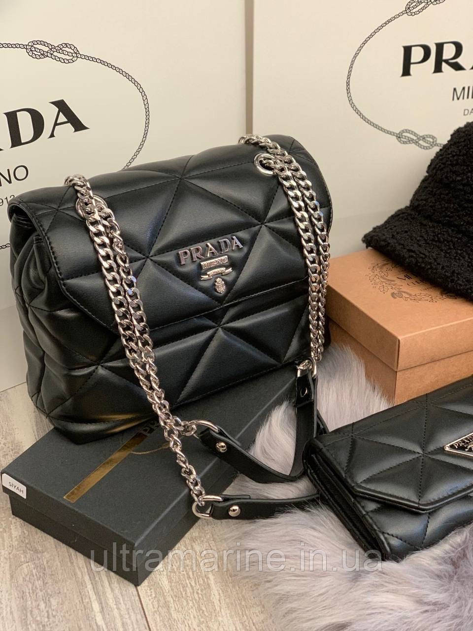 Модна жіноча чорна сумка з ручками Prada Прада