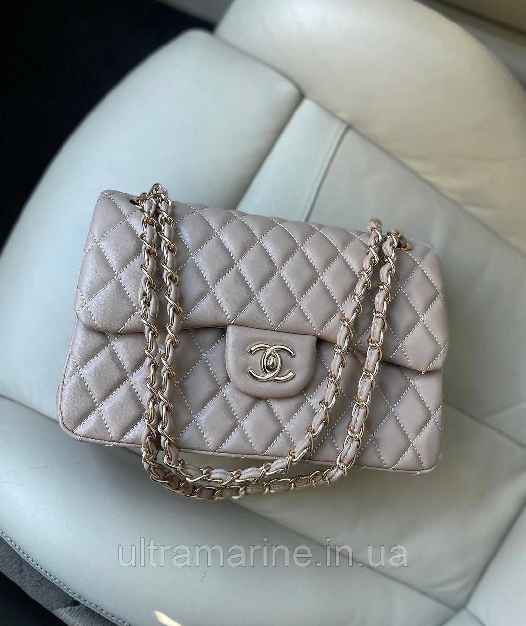 Модна жіноча бежева сумка Chanel Шанель з ручками