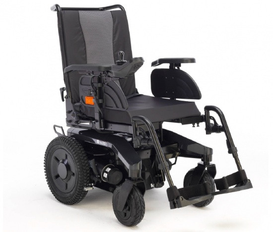 Крісло коляска з електроприводом Invacare AVIVA RX20