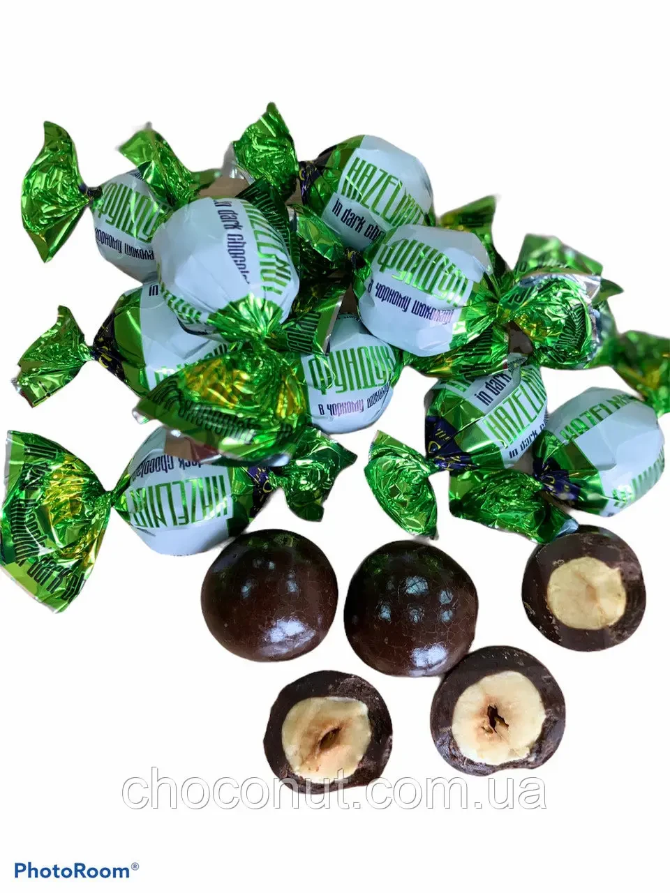 Цукерки Фундук в чорному шоколаді CHOCONUT, 100 гр