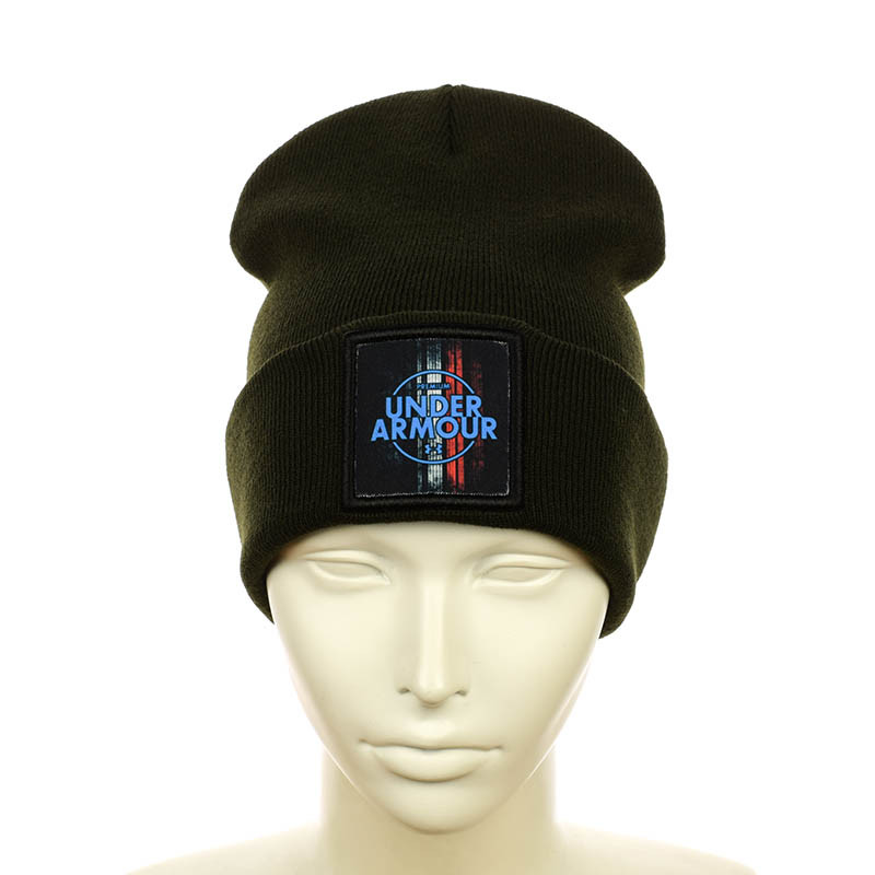 Шапка з нашивкою "Under Armur" чорний