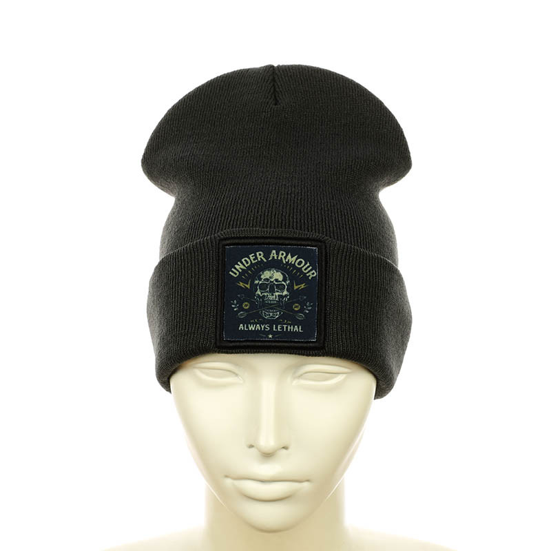 Шапка з нашивкою "Under Armur" графітовий