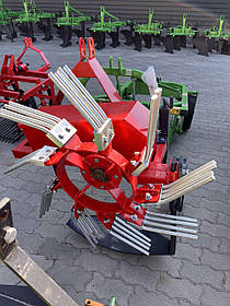 Картоплекопалка однорядна виробництва Wirax Польща елеваторна кидалка на трактор
