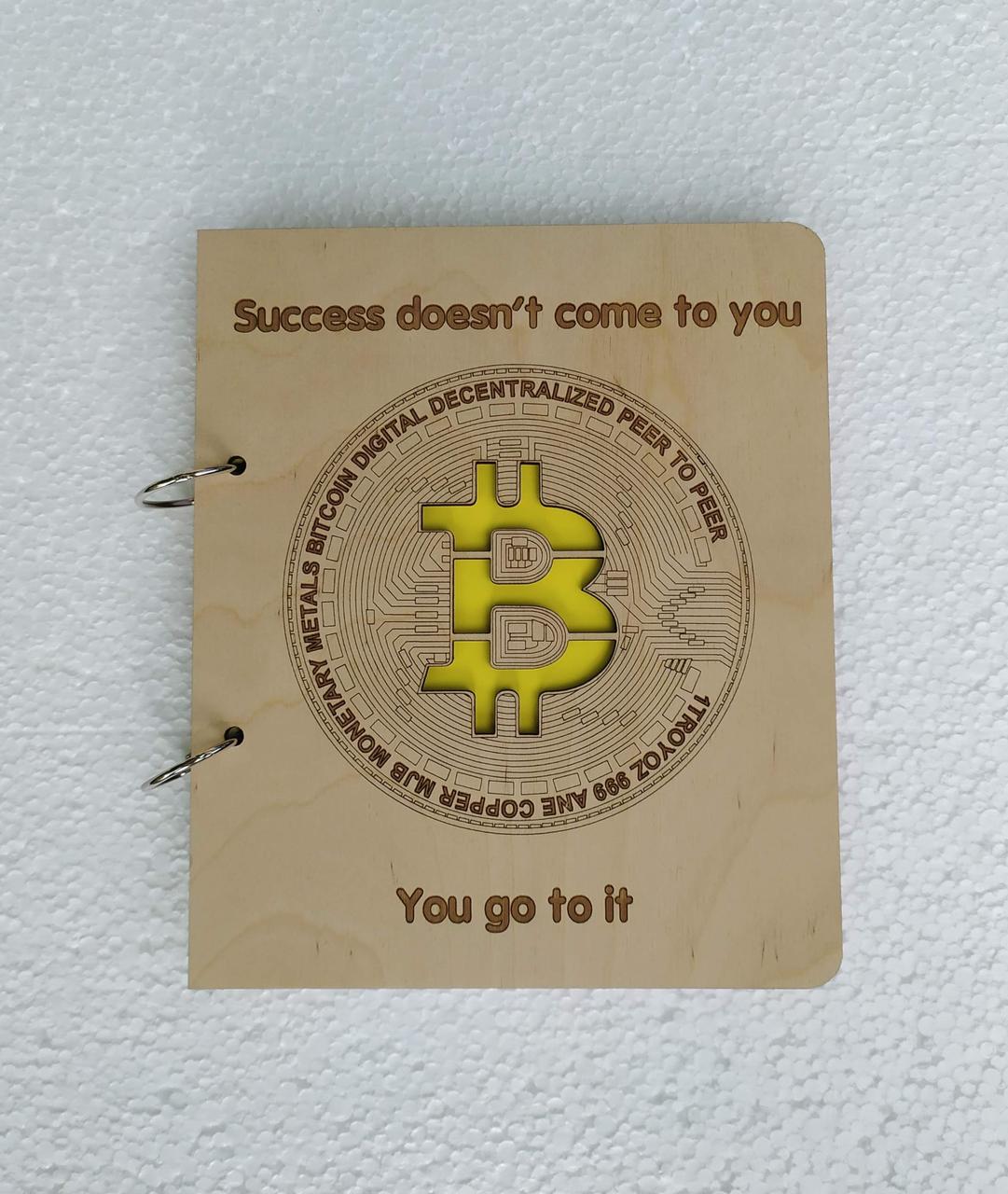 Дерев'яний блокнот "Біткоїн" (на кільцях із ручкою), щоденник із дерева, стильний подарунок з мотивацією, фото 1