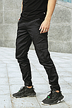 Модні повсякденні весняні штани карго чоловічі з кишенями з котону чорні з манжетами, фото 7