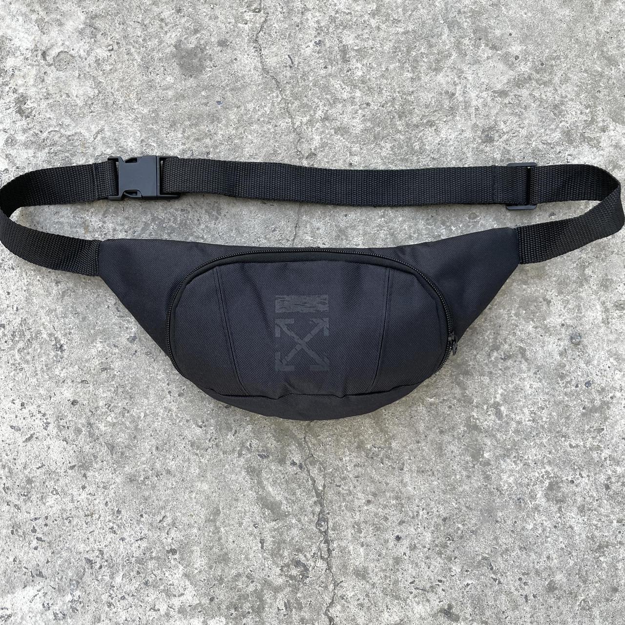 Бананка черная Off White