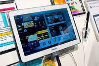 Samsung готує два планшета з екраном 2560 на 1600