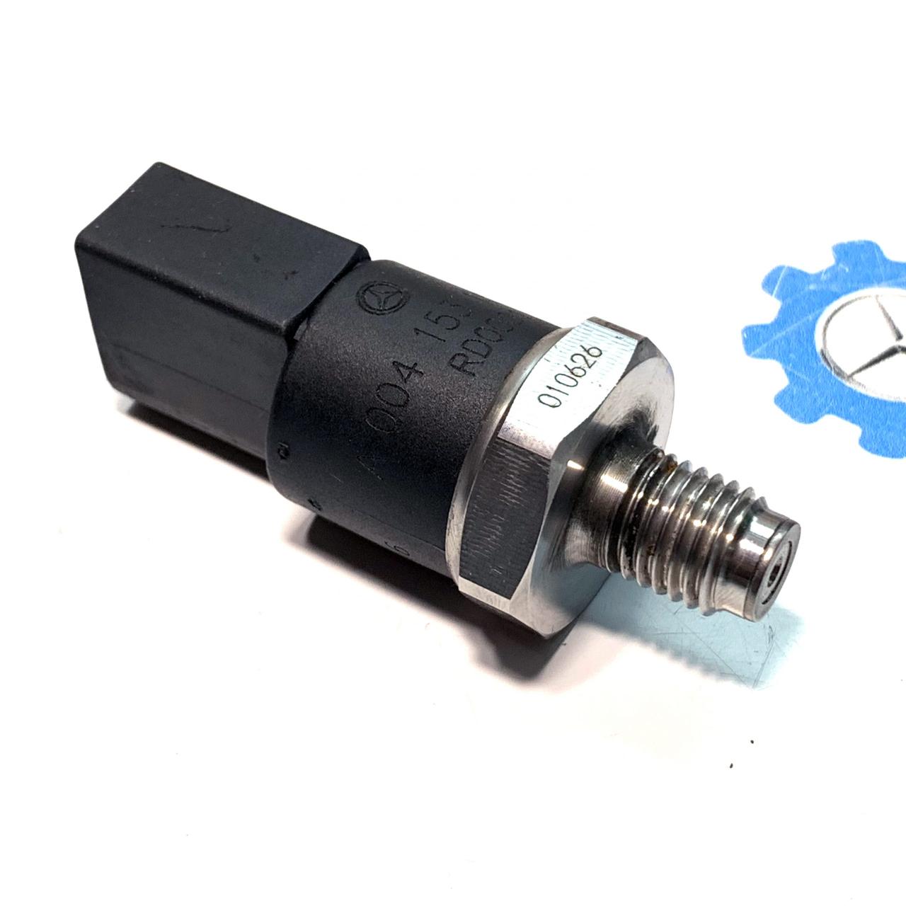 Датчик давления топлива в рейке на Мерcедес W210 W211 W203 W163 2.7 cdi ...