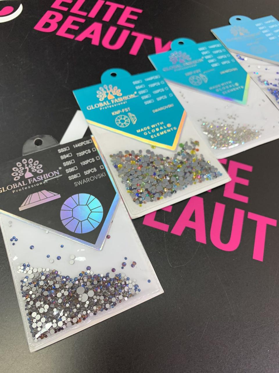 Різнобарвні марки для нігтя