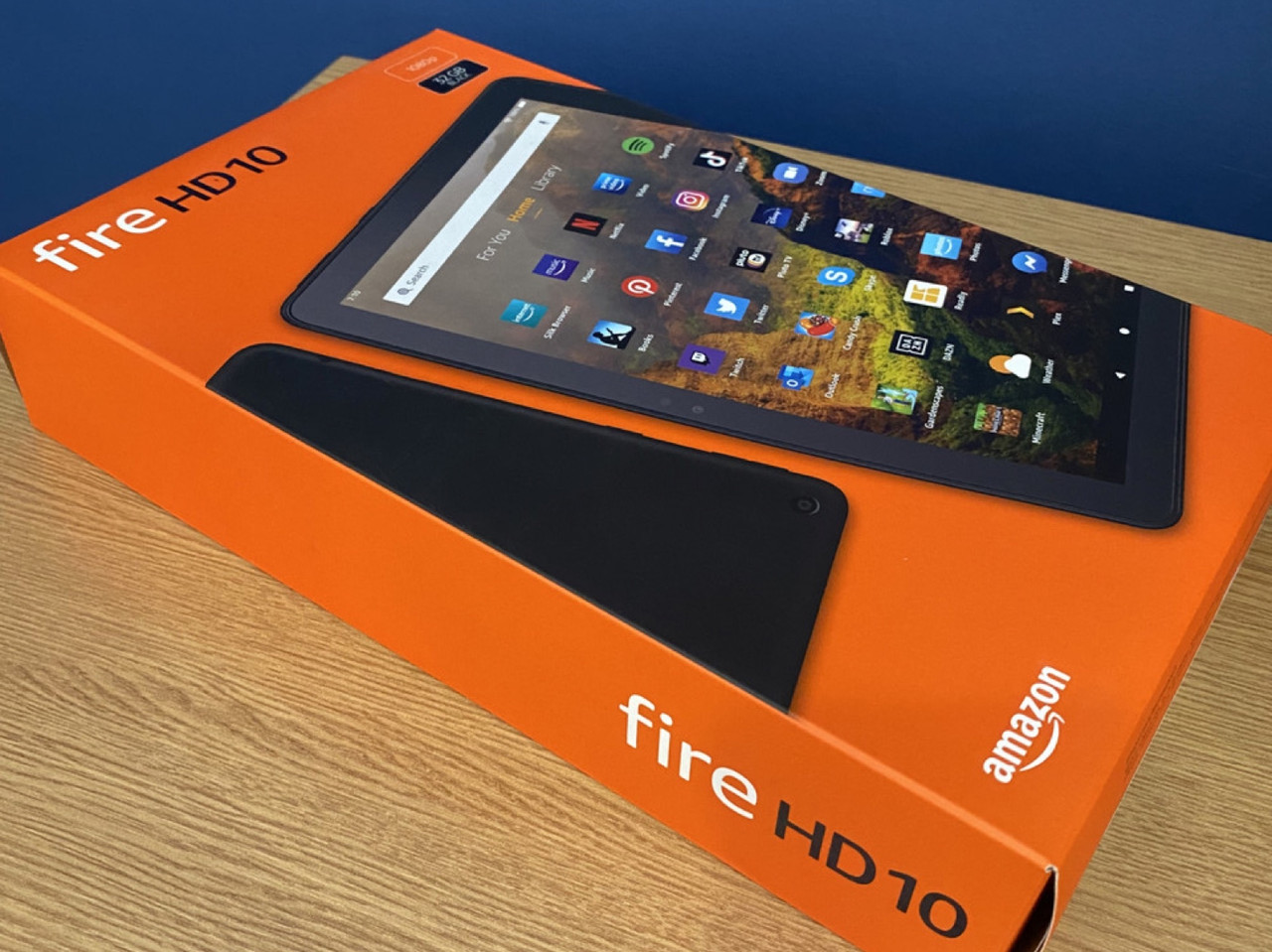 Планшет Amazon Fire HD 10 2/32GB WiFi (2020) Black, ціна 4900 грн — Prom.ua (ID1658913599)