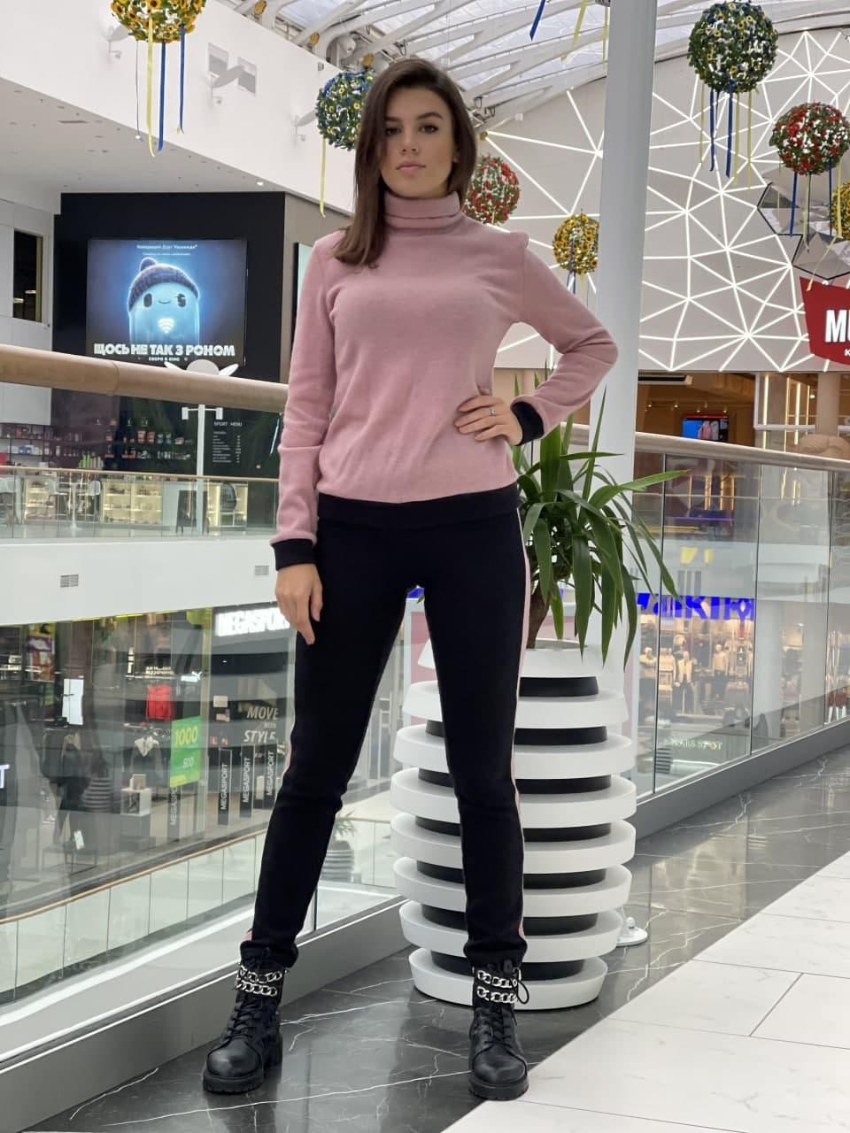 Стильний повсякденний теплий костюм "Shannon". Зручний теплий прогулянковий костюм із лампасами