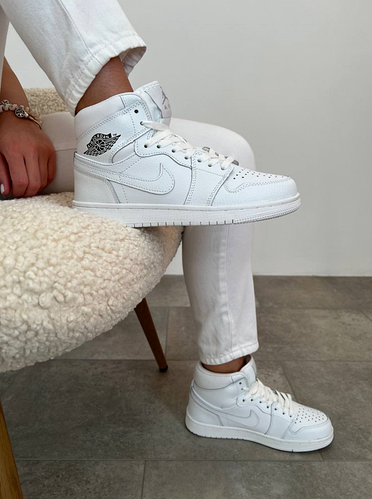Женские белые кроссовки Nike Air Jordan 1 High White Обувь Найк Аир ...