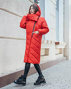 Стильна жіноча зимова куртка подовжена ковдру з великим коміром і капюшоном "Jessika"