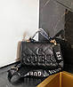 Модна жіноча чорна сумка Guess з широким ременем 26x19x7 см, фото 6
