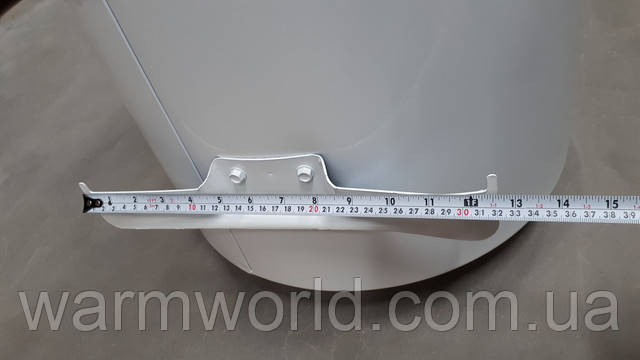 Расстояние между краями крепежа 320 мм: