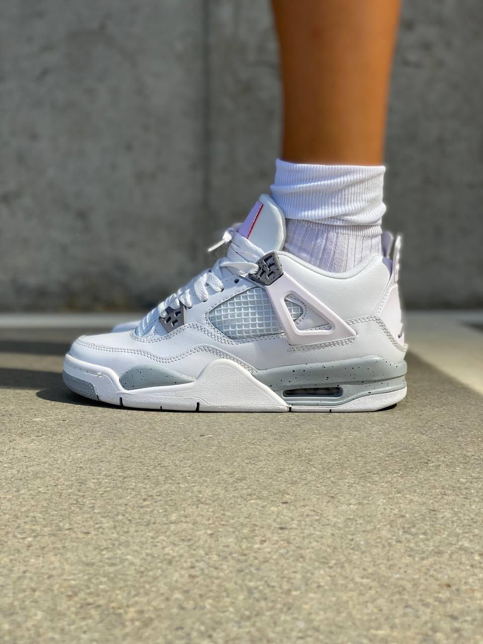Модні жіночі кроссівки Nike Air Jordan Retro 4. Кросси жіночі весна осінь Найк Аір Джордан 4 Ретро.