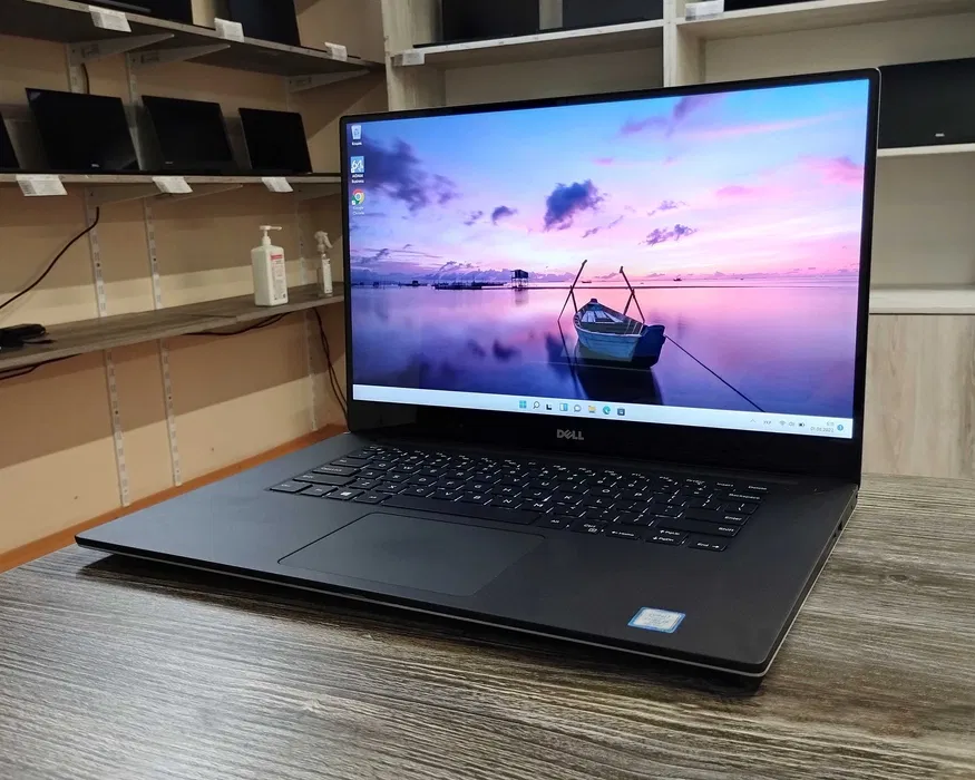 Ультрабук Dell Precision 5520|15.6 4K,IPS/i7-7820HQ/16Гб/QuadroM1200 4GB/512 SSD, фото 1