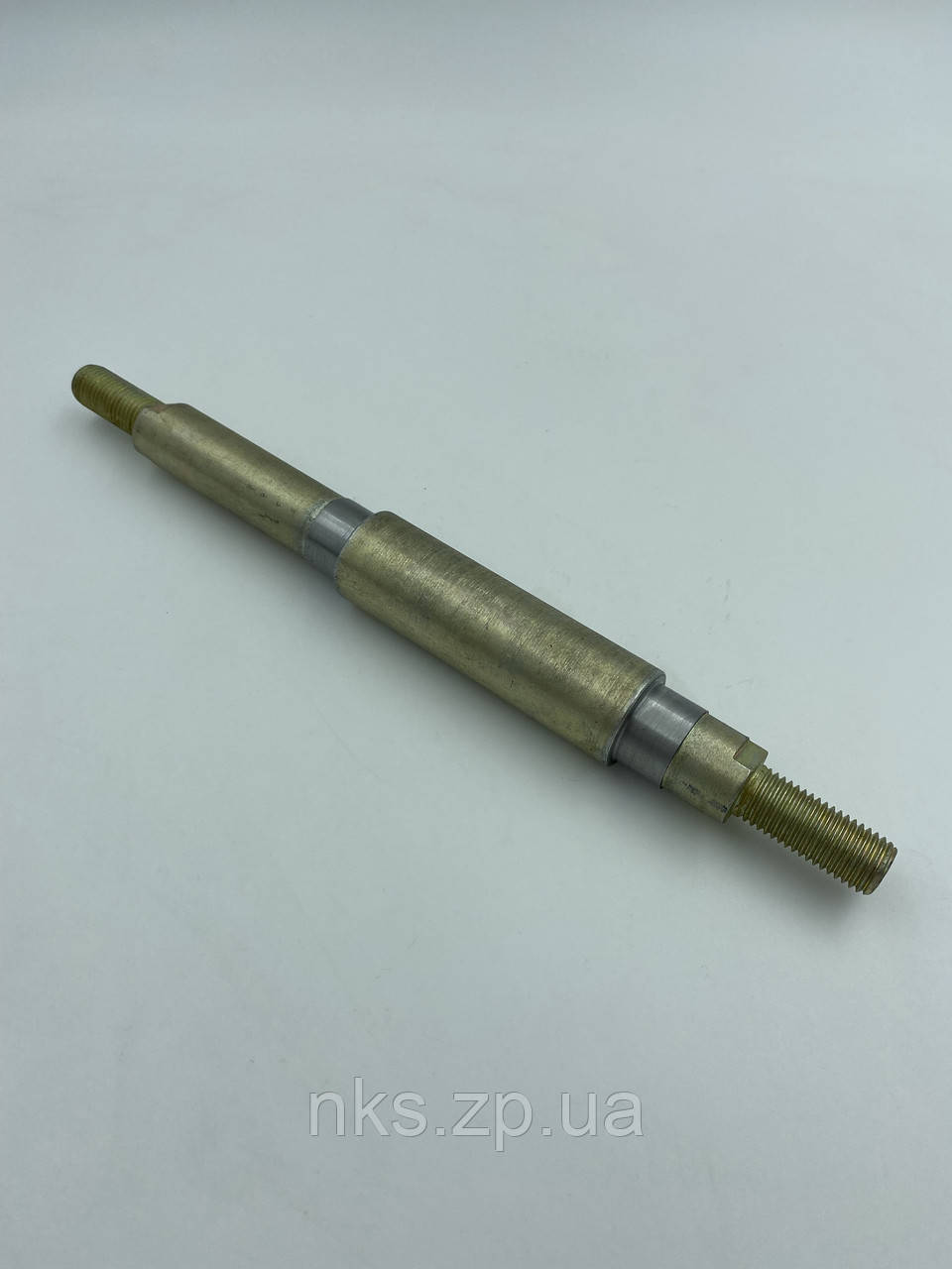 Вісь опорно-привідного колеса СУПН-8