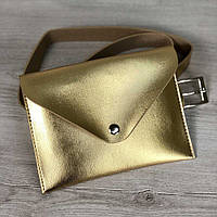 Золотистая женская сумка на пояс для девушек маленькая поясная золотая мини сумочка бананка клатч на кнопке