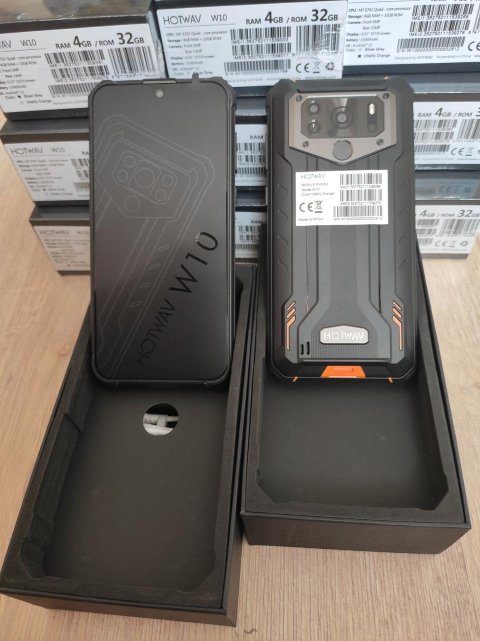 Смартфон HOTWAV W10 Orange 4\32GB АКБ 15000mah And12 - фото 1 - id-p1660213164