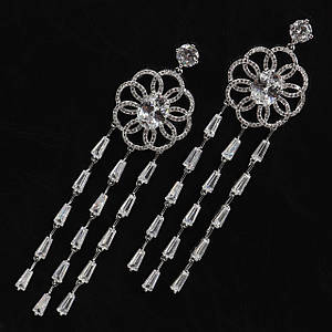 Сережки гвоздики пусеети біле золото з камінням цирконами висульки по колу довжина 80 мм діаметр 25 мм 925 S