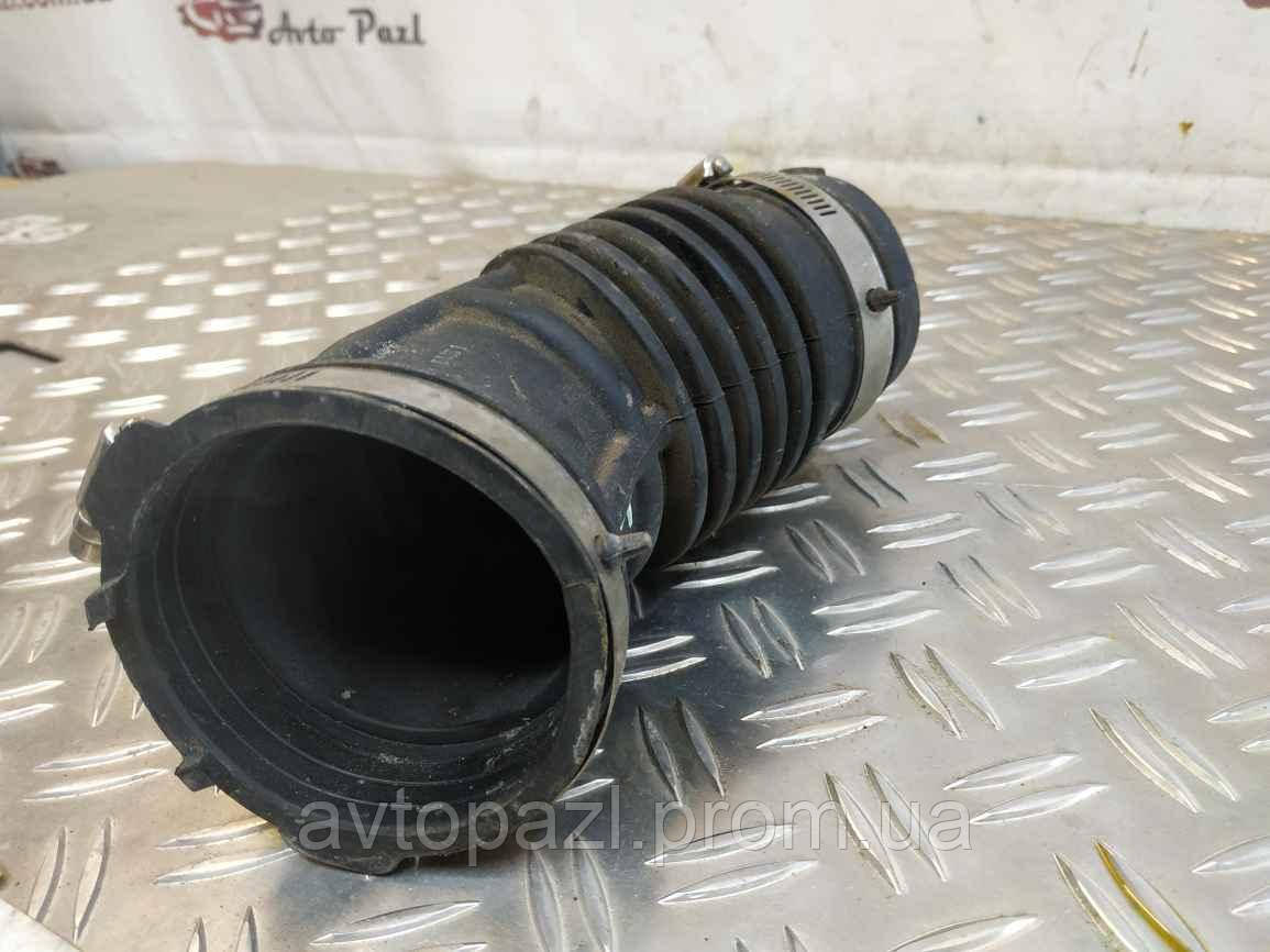 TR1697 165764BE0A патрубок воздушного фильтра Nissan X-Trail