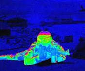 періть одяг ВИКЛЮЧНО госп.милом, НЕ порошками з фосфатами = вони світяться в тепловізори. 