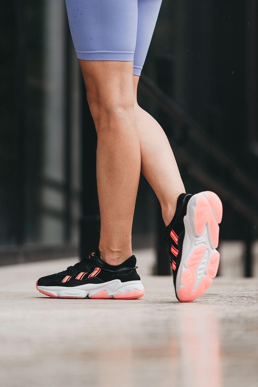Модні кроссівки жіночі Adidas Ozweego. Кросси для дівчат Адідас Озвіго весна осінь.