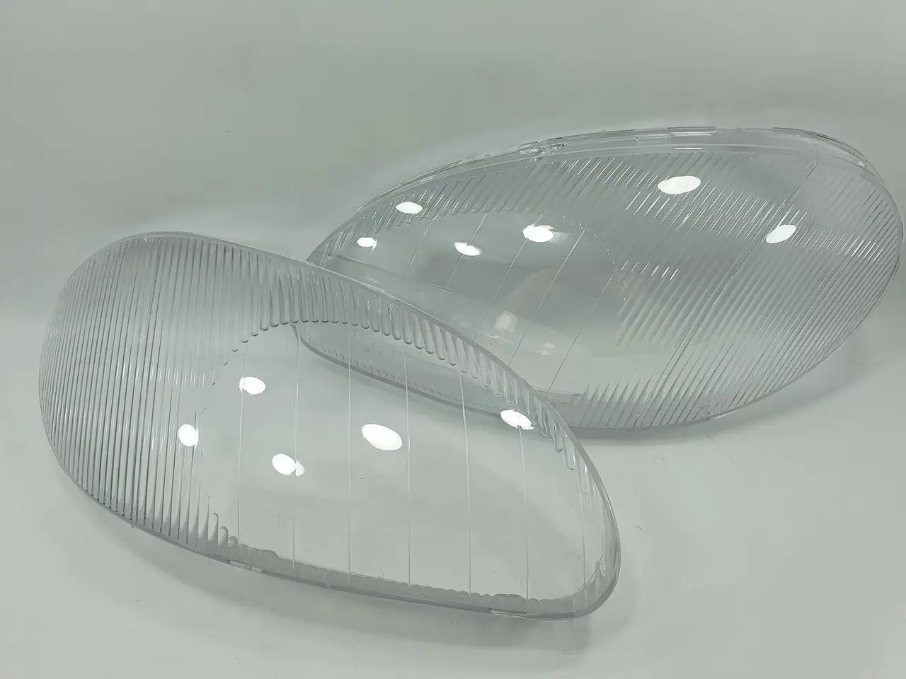 Стекло фары Ланос/Сенс комплект производитель Венгрия купить в Мукачеве ...