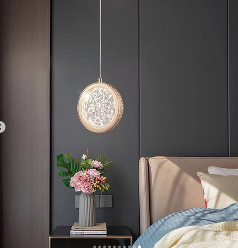 Сучасний дизайнерський підвіс в золотому корпусі з акрилом, що імітує фактурний кришталь, фото 1