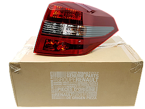 Задній правий ліхтар на Рено Лагуна 3 Renault Laguna III Grandtour 2007-2015 — Renault (Оригінал) 265500021R