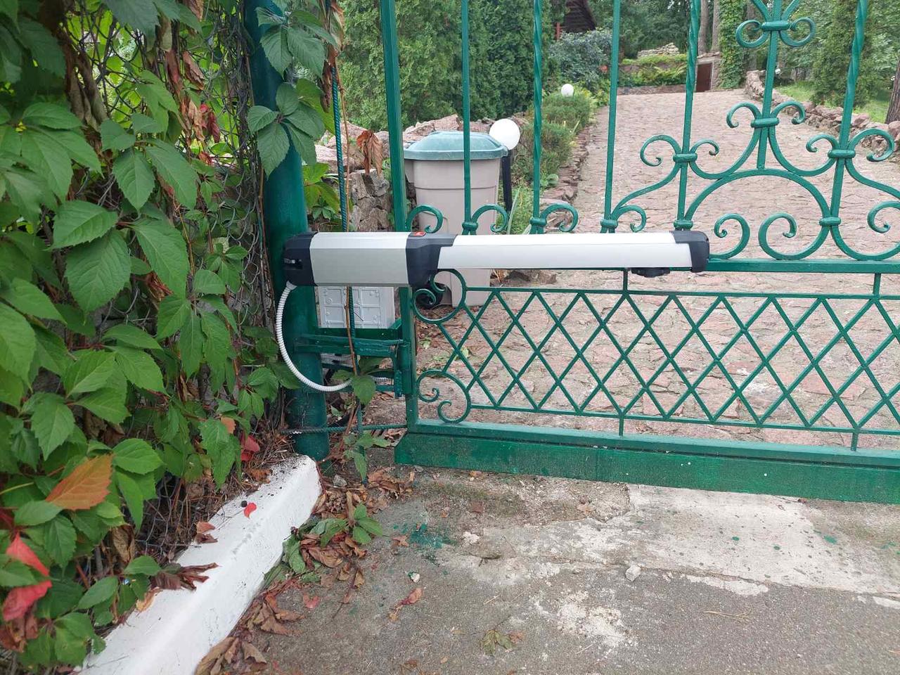 Монтаж автоматики для розпашних воріт в Києві, фото 1