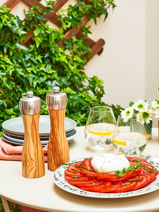 Млинок для солі Peugeot Fidji 15 см світло-коричневий, фото 1