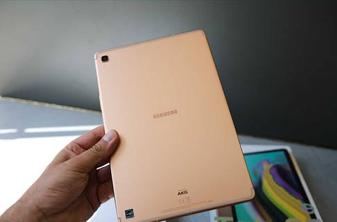 Galaxy Tab S5e (SM-T720)4GB/ストレージ64GB Планшет Samsung Galaxy S5e SM-T720 10.5” WiFi 64GB Black (SM